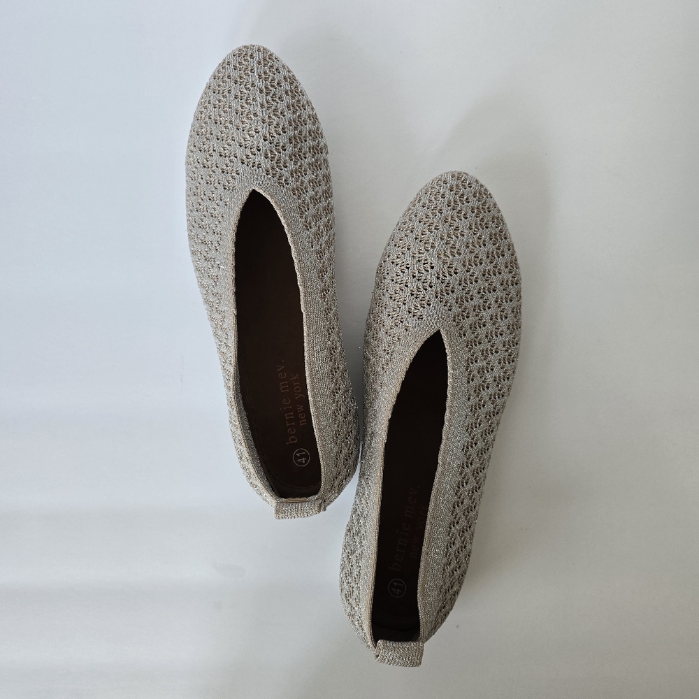 Bernie Mev. Women’s Safira Peony Slip on Flat Silver Casual Shoes Size 41